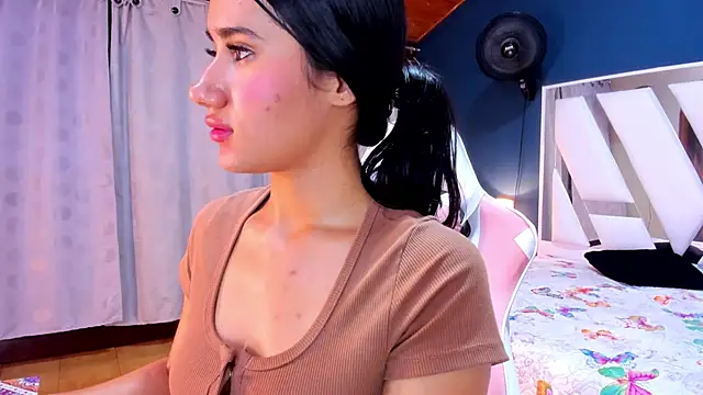 Snapshot of Alondra_Cutie chatting on March 2025 12:37:02 AM Alondra Cutie online show from March 2025 12:37:02 AM