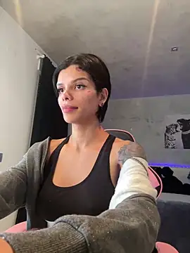 Rosariolovex online show from February 2025 11:44:02 AM