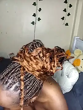 Vprettieeer online show from March 2025 11:42:01 PM