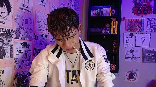 Snapshot of Mickey_Magic chatting on March 2025 04:41:02 AM Mickey Magic online show from March 2025 04:41:02 AM