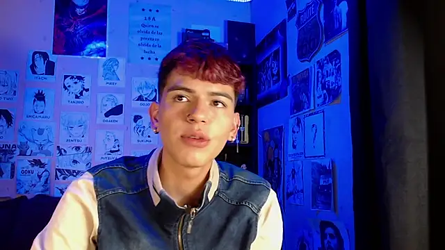 Snapshot of Mickey_Magic chatting on March 2025 12:21:02 AM Mickey Magic online show from March 2025 12:21:02 AM