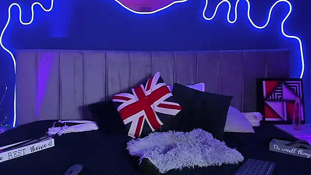 JeanneSabatier online show from February 2026 08:13:02 AM