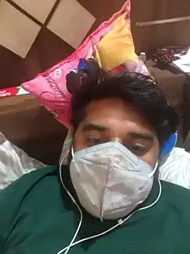 Snapshot of Raziv_komal143 chatting on February 2025 02:14:02 AM Raziv komal143 online show from February 2025 02:14:02 AM