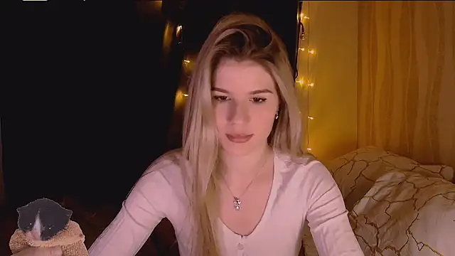 Snapshot of Melissa_smith_ chatting on November 2025 01:04:01 PM Melissa smith online show from November 2025 01:04:01 PM