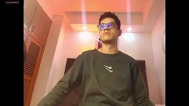 wolfandsky online show from September 2025 11:58:01 AM