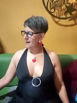 ilonna2025 online show from February 2026 08:52:01 PM