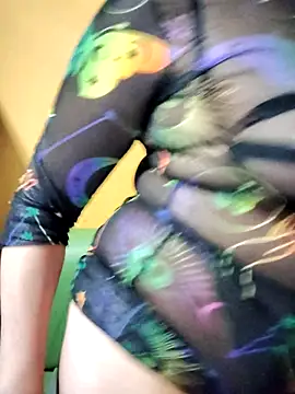 ilonna2025 online show from April 2026 10:41:02 PM