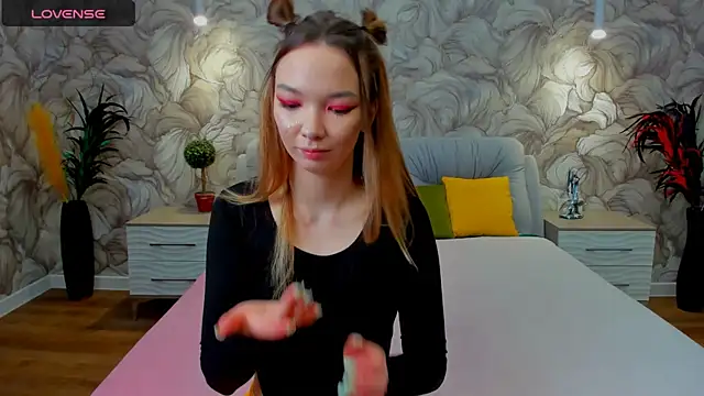 SusannJohnson online show from March 2025 02:05:01 AM