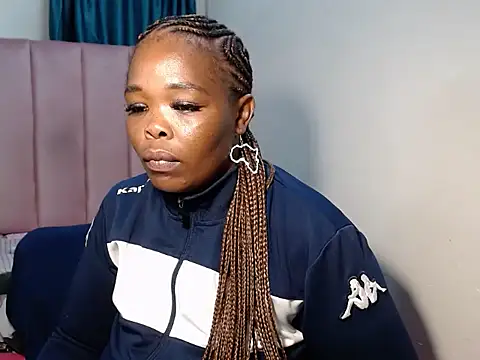 Snapshot of Hazel-nutt chatting on March 2025 06:36:01 AM Hazel-nutt online show from March 2025 06:36:01 AM