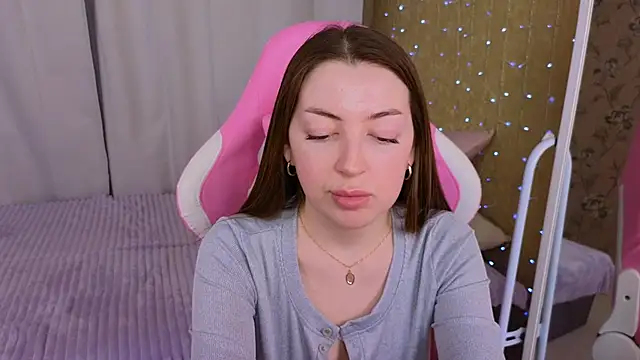 Ann moon   online show from February 2025 03:18:01 PM