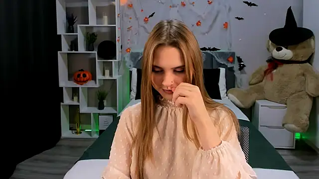 JinxTonks online show from October 2025 05:25:02 PM