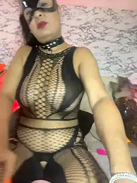 Snapshot of Lili__taylor chatting on October 2025 01:39:01 AM Lili taylor online show from October 2025 01:39:01 AM