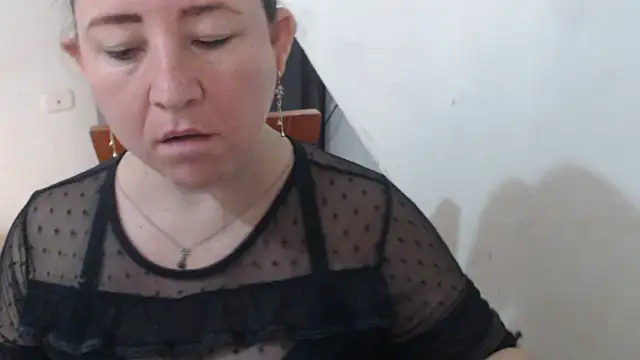 Yohis Kiut25 online show from September 2025 09:26:02 PM