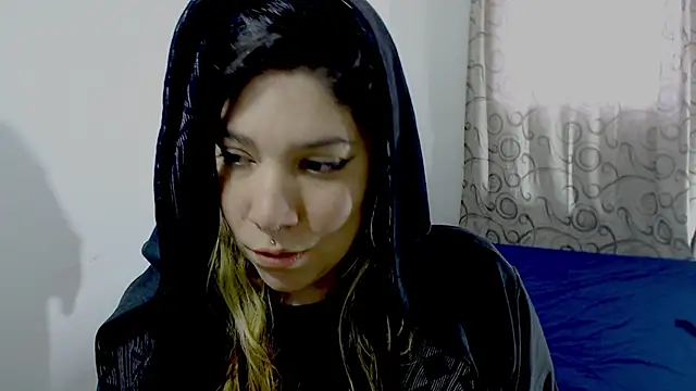 sharonnleon online show from October 2025 08:50:01 PM