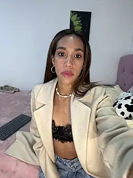 zoe storm online show from January 2025 10:41:01 PM