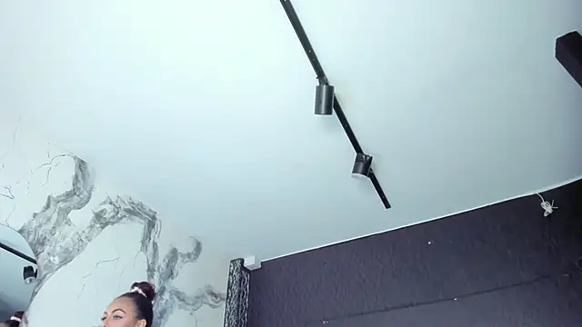 DalayMoore online show from September 2025 07:58:02 PM