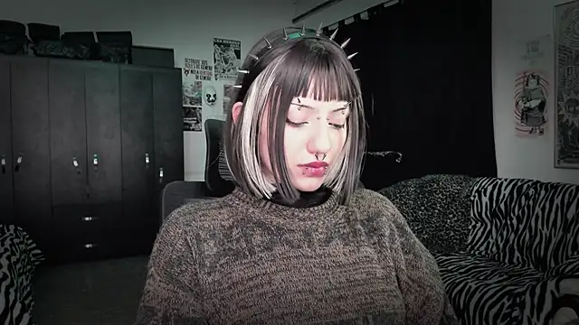 roxy toxic online show from June 2026 12:33:02 AM