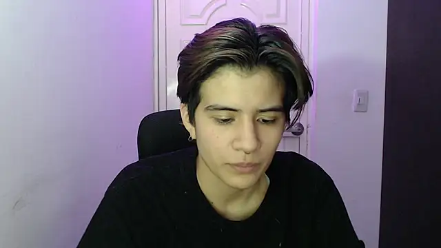 Snapshot of Dha_lia0 chatting on January 2025 03:54:02 AM Dha lia0 online show from January 2025 03:54:02 AM