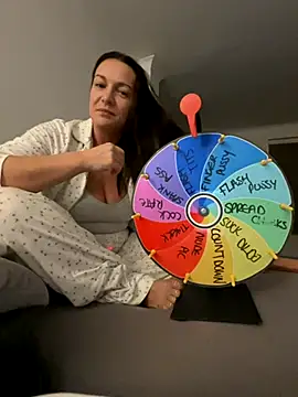 Snapshot of GoddessLucyRose chatting on October 2025 09:25:02 PM GoddessLucyRose online show from October 2025 09:25:02 PM
