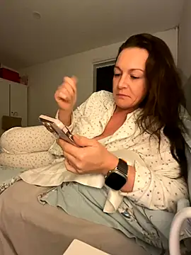 Snapshot of GoddessLucyRose chatting on October 2025 09:04:02 PM GoddessLucyRose online show from October 2025 09:04:02 PM