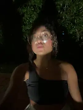 Snapshot of Ariana_lily_ chatting on March 2025 07:37:02 AM Ariana lily online show from March 2025 07:37:02 AM
