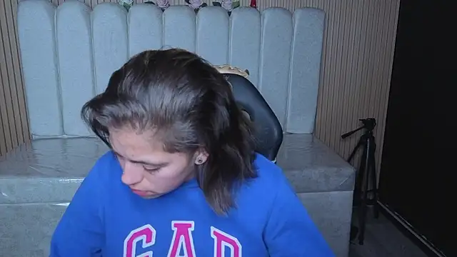 Kitten Cam online show from February 2026 03:57:01 PM