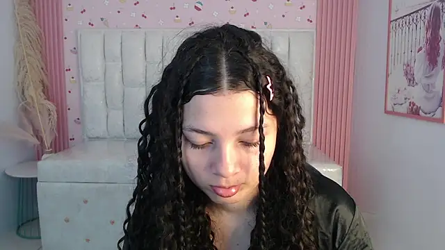 shalon diaz s online show from December 2025 01:09:01 PM