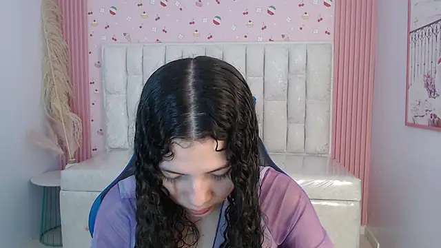 shalon diaz s online show from December 2025 01:09:02 PM