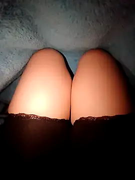 Snapshot of Ayochaa chatting on February 2025 06:02:02 PM Ayochaa online show from February 2025 06:02:02 PM