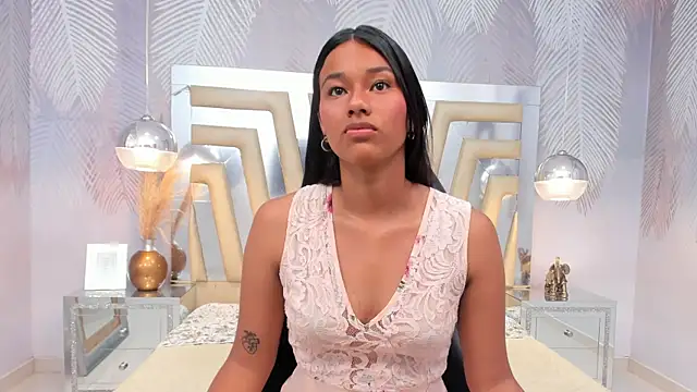 Snapshot of LIA_SWAN_ chatting on January 2025 03:48:01 AM LIA SWAN online show from January 2025 03:48:01 AM