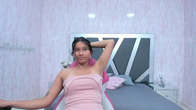 Snapshot of LIA_SWAN_ chatting on March 2025 10:03:02 AM LIA SWAN online show from March 2025 10:03:02 AM