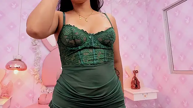 Snapshot of LIA_SWAN_ chatting on November 2025 04:26:02 AM LIA SWAN online show from November 2025 04:26:02 AM