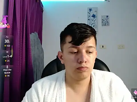 Snapshot of Alan_red chatting on October 2025 11:24:02 PM Alan red online show from October 2025 11:24:02 PM