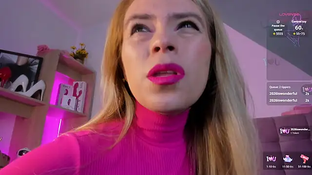 RayaCarr  online show from January 2026 01:13:01 PM