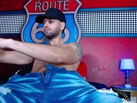 Cristian white online show from March 2025 11:12:01 PM