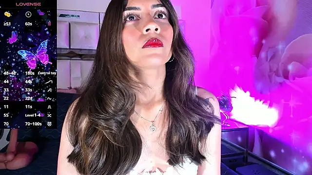 Snapshot of emili_clark chatting on November 2025 04:03:02 AM emili clark online show from November 2025 04:03:02 AM