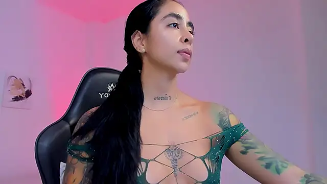 sophierooy22 online show from February 2026 02:49:01 PM