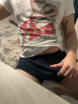 Snapshot of Greeneyes0820 chatting on January 2025 08:49:01 PM Greeneyes0820 online show from January 2025 08:49:01 PM