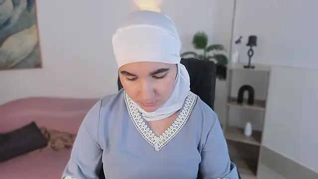 Snapshot of Ayha_khalaf chatting on October 2025 01:17:02 AM Ayha khalaf online show from October 2025 01:17:02 AM