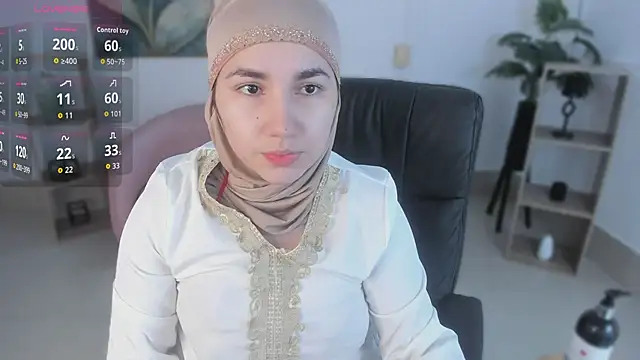 Snapshot of Ayha_khalaf chatting on November 2025 01:05:02 AM Ayha khalaf online show from November 2025 01:05:02 AM