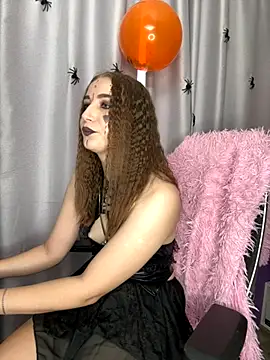 Snapshot of LillyFan-X chatting on October 2025 04:42:01 AM LillyFan-X online show from October 2025 04:42:01 AM