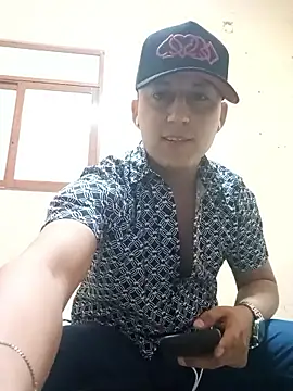 LuisMex1998 online show from January 2026 01:22:01 AM