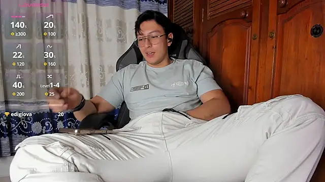 Snapshot of Amon__ashford chatting on February 2026 01:26:01 AM Amon ashford online show from February 2026 01:26:01 AM