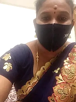 Snapshot of Tamil_Aathira chatting on February 2025 06:19:01 PM Tamil Aathira online show from February 2025 06:19:01 PM