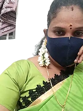 Snapshot of Tamil_Aathira chatting on March 2025 04:56:02 PM Tamil Aathira online show from March 2025 04:56:02 PM