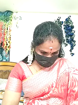Snapshot of Tamil_Aathira chatting on October 2025 05:44:01 PM Tamil Aathira online show from October 2025 05:44:01 PM