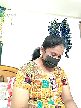 Snapshot of Tamil_Aathira chatting on October 2025 05:19:02 PM Tamil Aathira online show from October 2025 05:19:02 PM