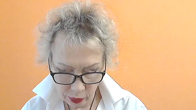Snapshot of NessyJenixs chatting on October 2025 07:40:02 AM NessyJenixs online show from October 2025 07:40:02 AM