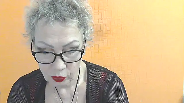 NessyJenixs online show from December 2025 07:39:02 AM