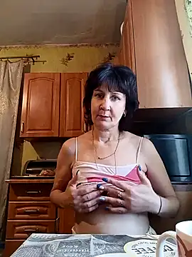 Snapshot of Laura_Kiss chatting on January 2025 10:41:02 AM Laura Kiss online show from January 2025 10:41:02 AM